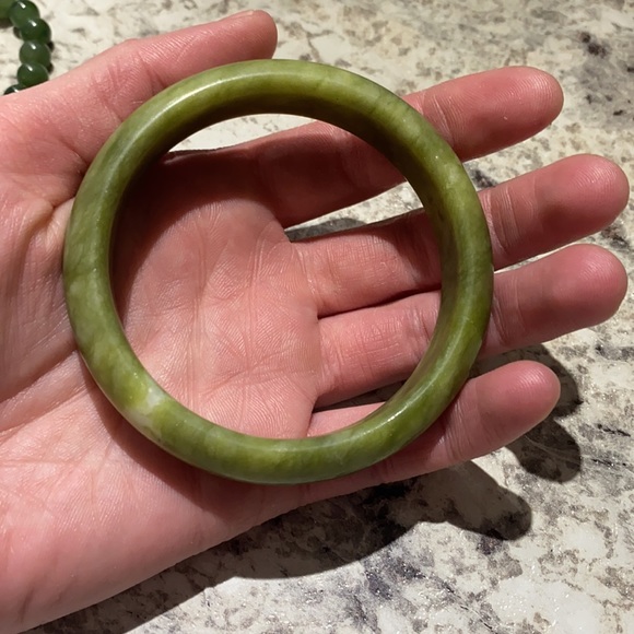 Authentic Jade Bangle Bundle - Picture 4 of 9